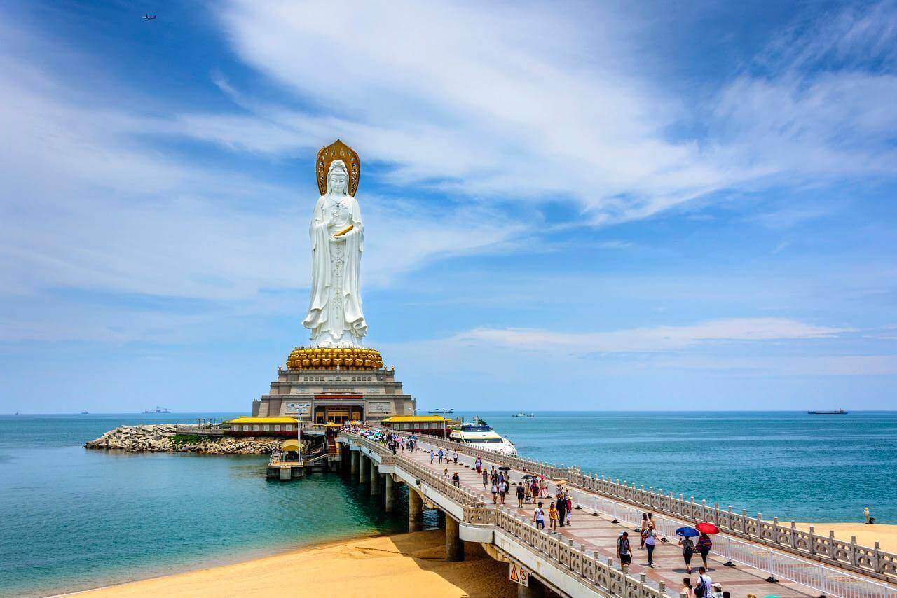 Avalokitesvara at the ends of the earth