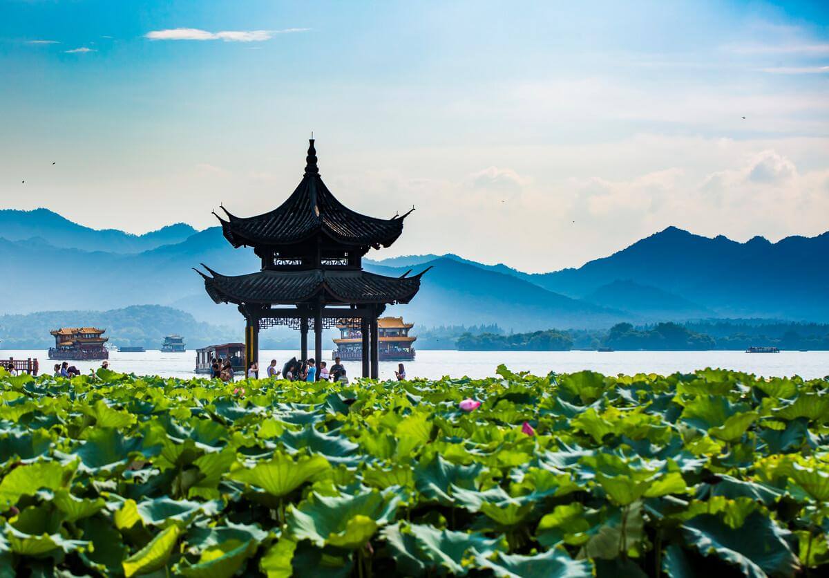 chinese-cennery-hanzhou-west-lake