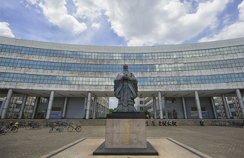 Huazhong-University-of-Science-and-Technology-campus-view