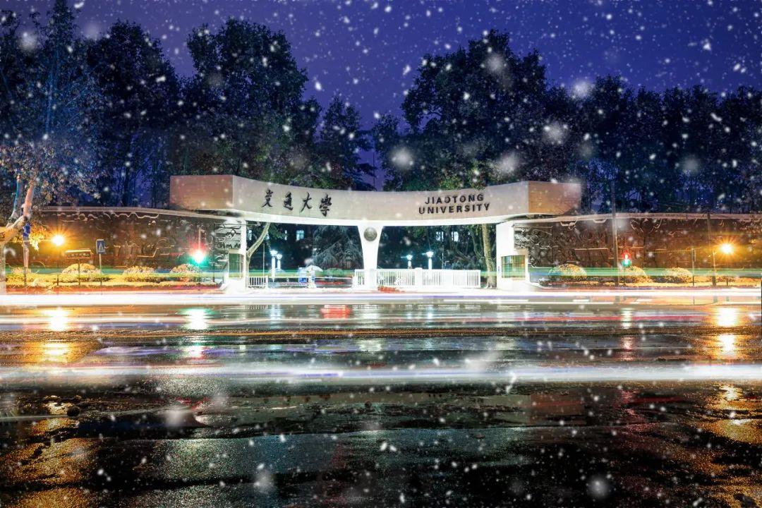 North-Gate-star-sky