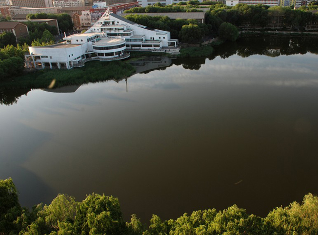 Tianjin-University-summer-scenery