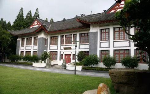 Youyouzibin-College-of-Fudan-University