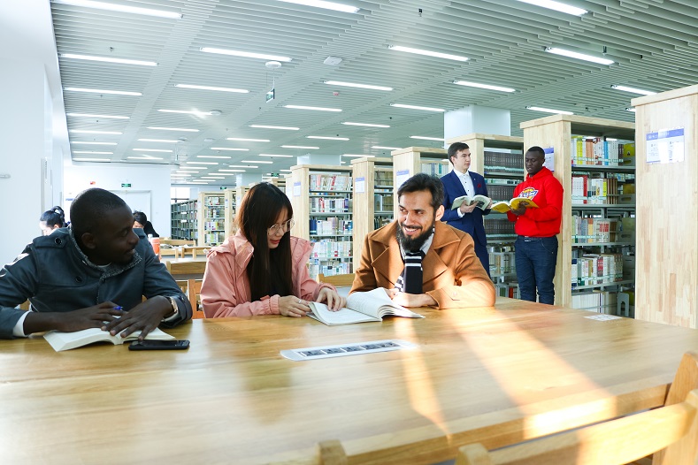 International-students-exchange-study-in-Lanzhou-University-of-Technology