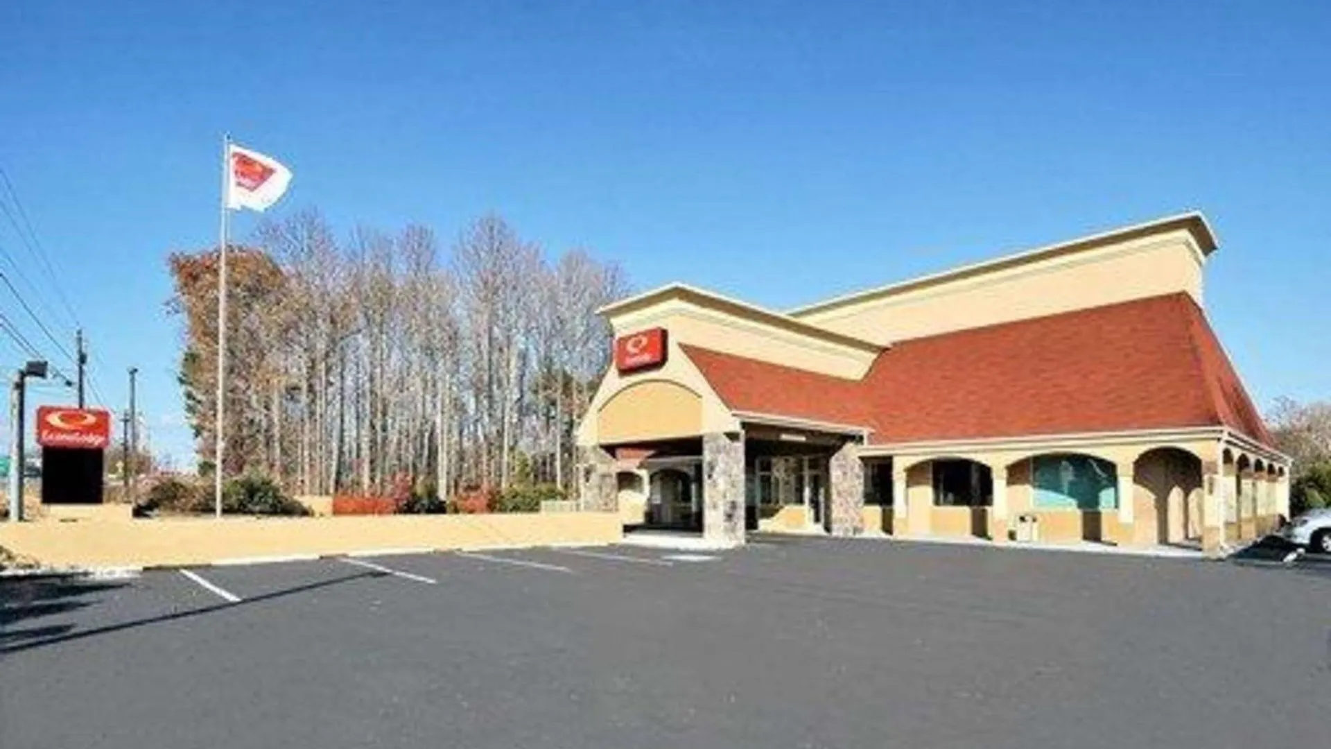 Best 4 Business Hotels Near Carolina Beauty College for Salisbury Stays