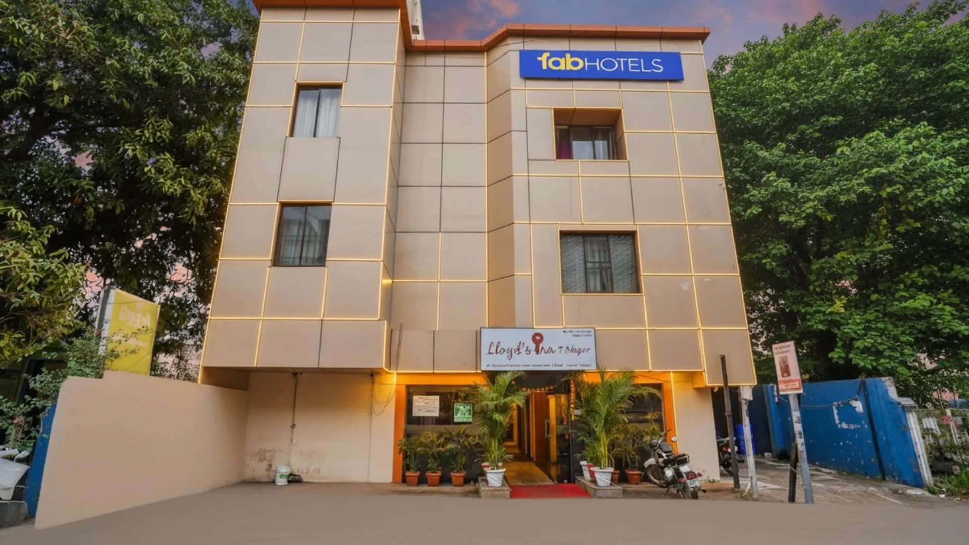 Staying in Nungambakkam: 11 Central Hotels in Chennai Compared