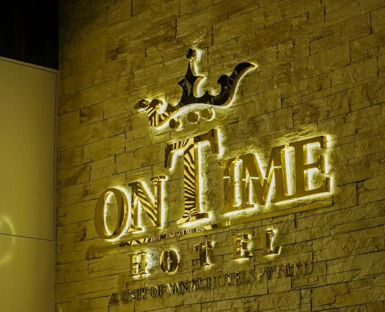 Staying on MG Road: 7 Business Hotels in Bangalore Compared