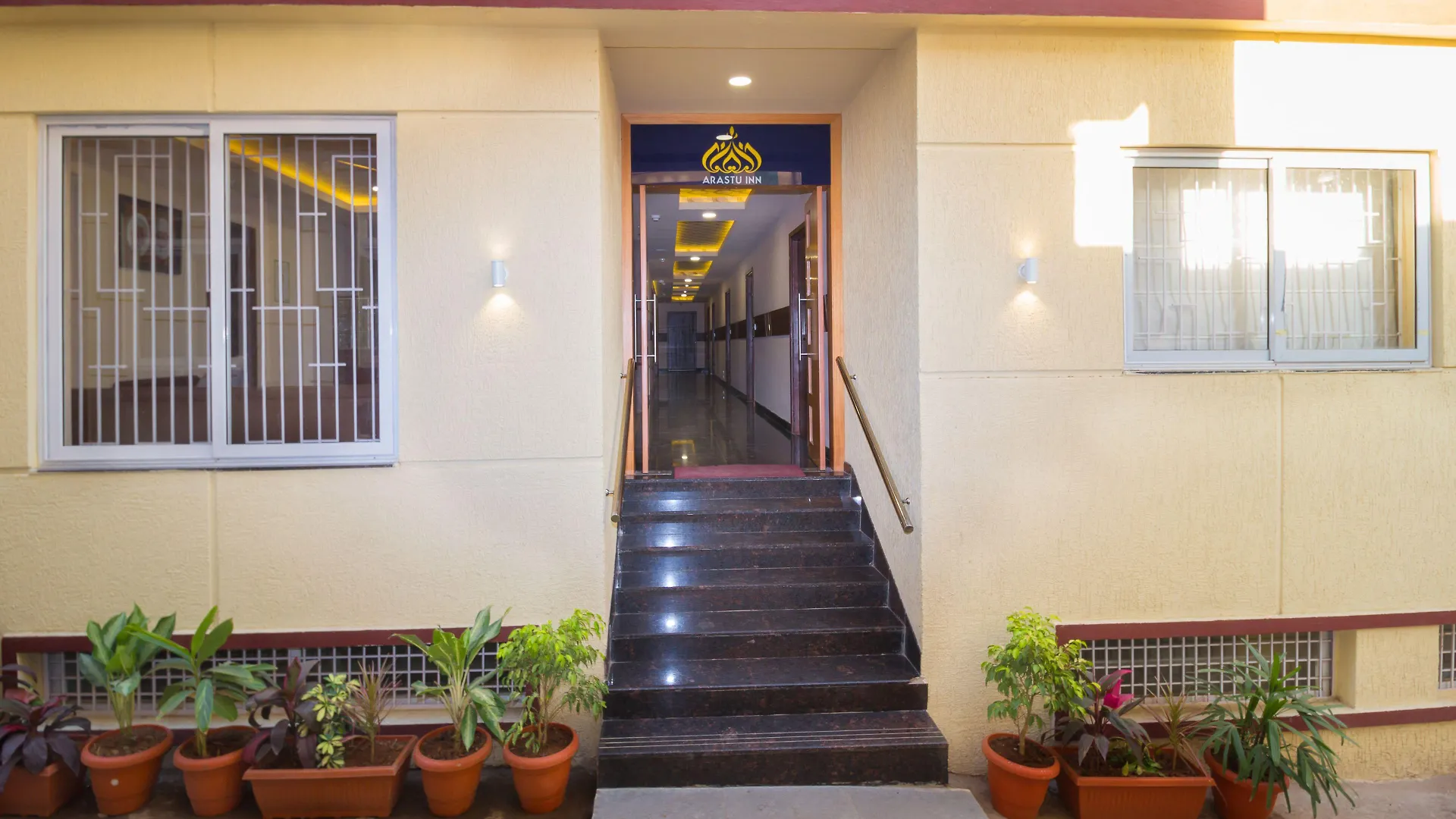 4 Treebo Hotels Near Hyderabad Central Mall Worth Booking