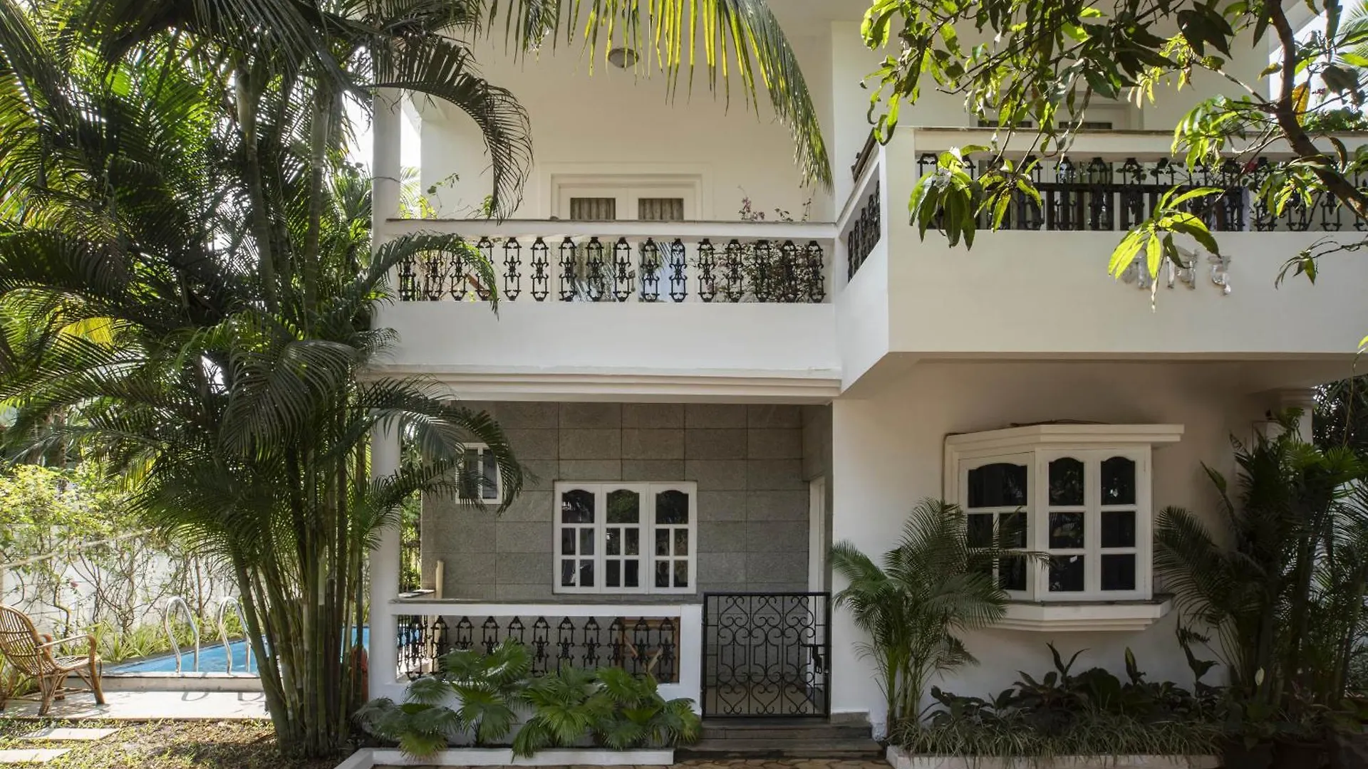 5 Top 4-Star Hotels in Morjim Beach Worth Booking