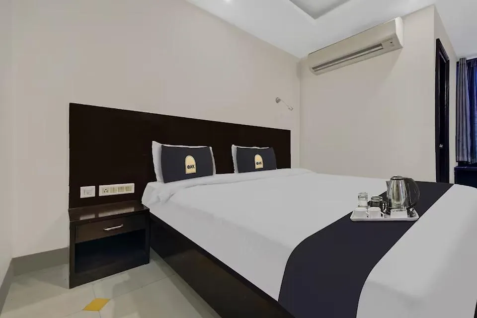Where to Stay Near Albert Hall Museum: 7 Airport Hotels Reviewed