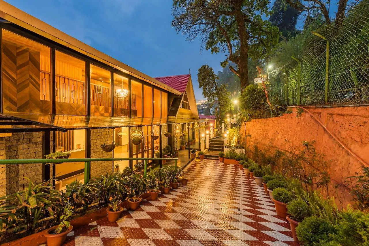 15 Central Darjeeling Hotels Near Japanese Peace Pagoda Worth Booking