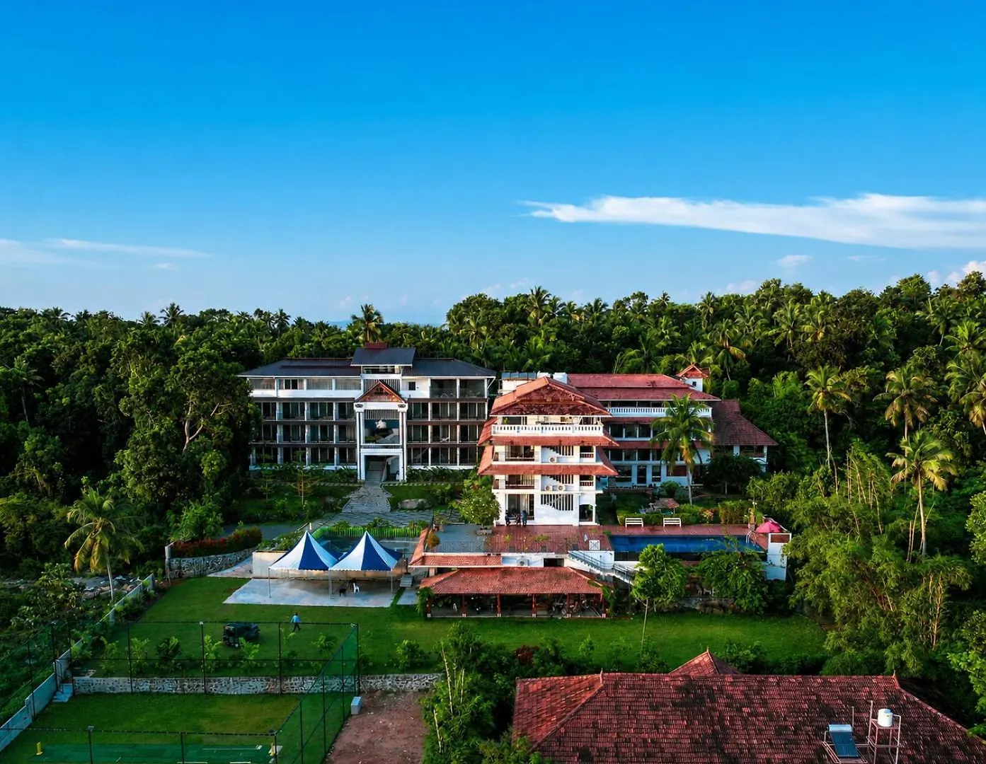 Staying Near Padmanabhaswamy Temple: 4 Family Hotels Compared