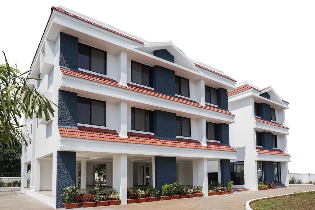 Staying Near Kune Falls: 4 Budget Hotels Compared