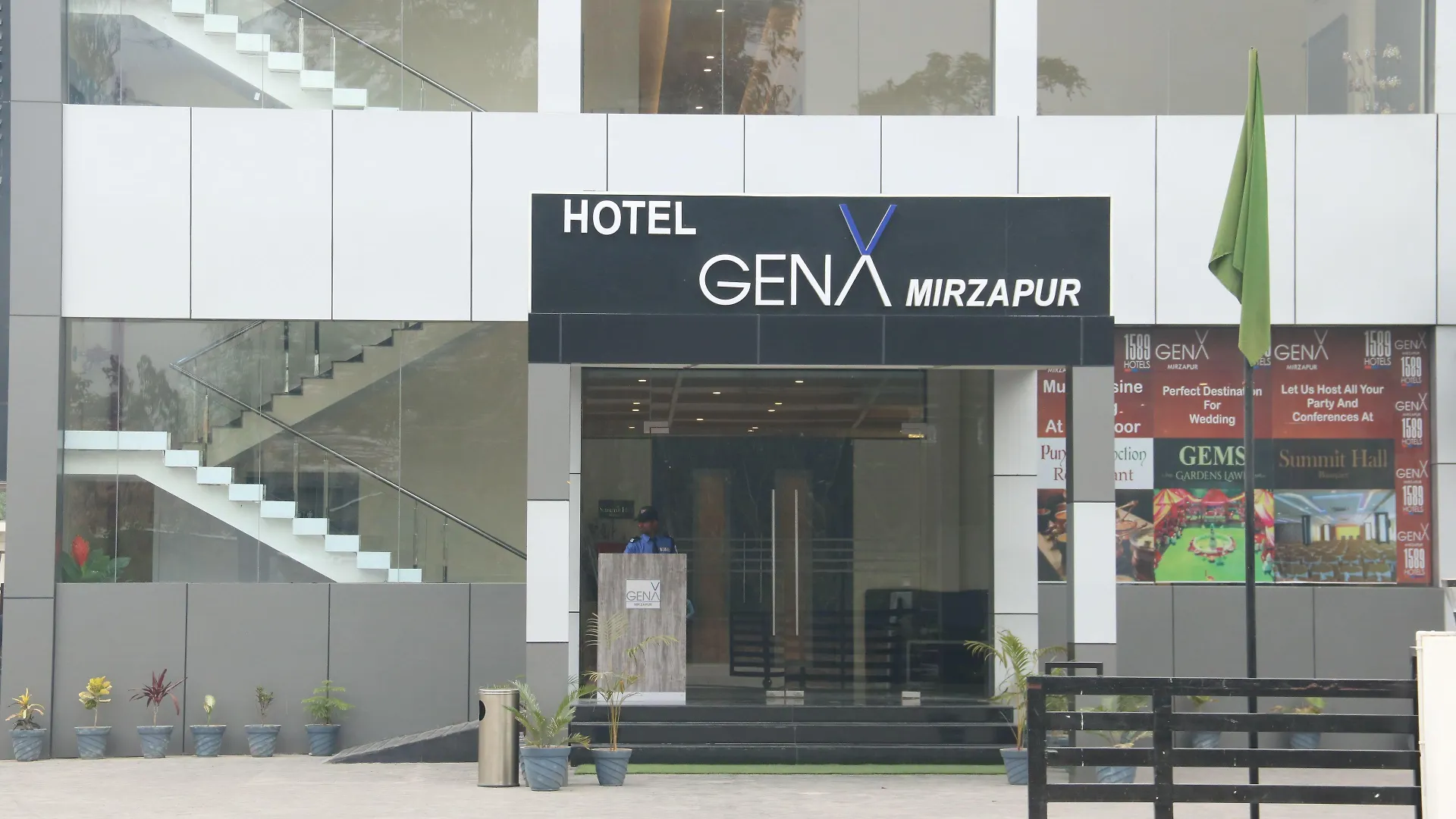 Staying in Uttar Pradesh: 6 Budget Hotels Compared