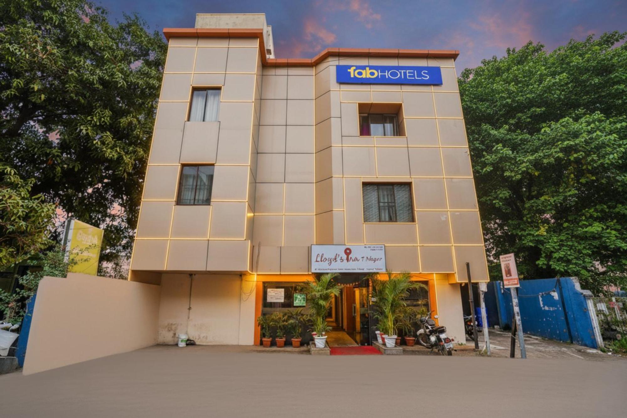 Staying in Nungambakkam: 11 Central Hotels in Chennai Compared