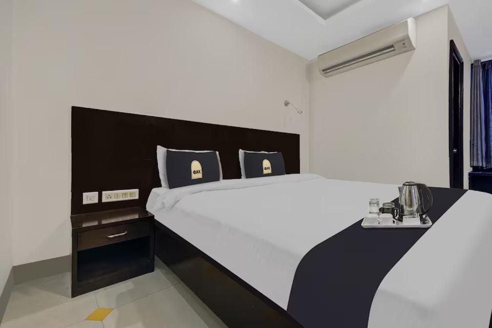 Where to Stay Near Albert Hall Museum: 7 Airport Hotels Reviewed
