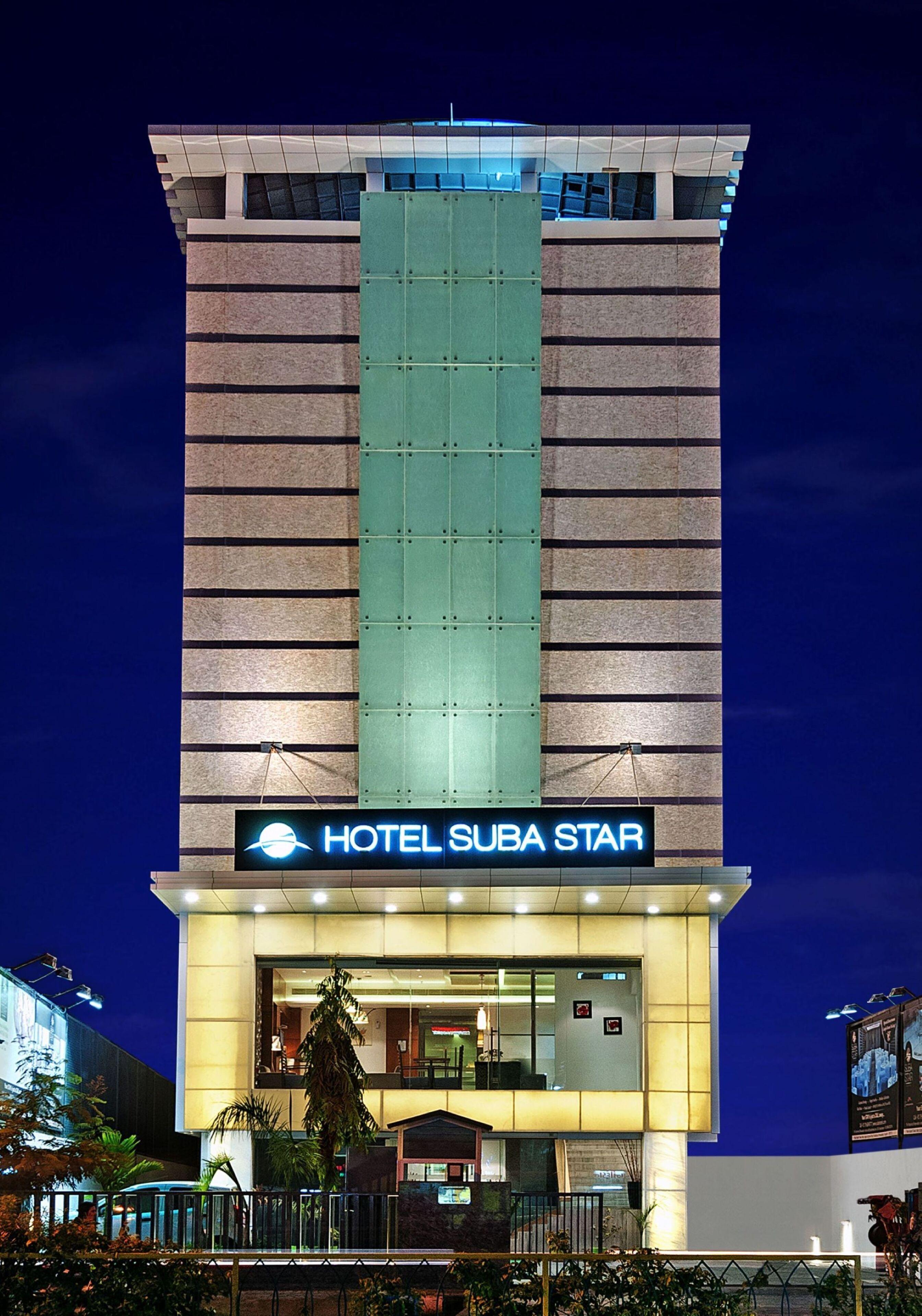 6 Family Hotels Near Kankaria Lake Worth Booking