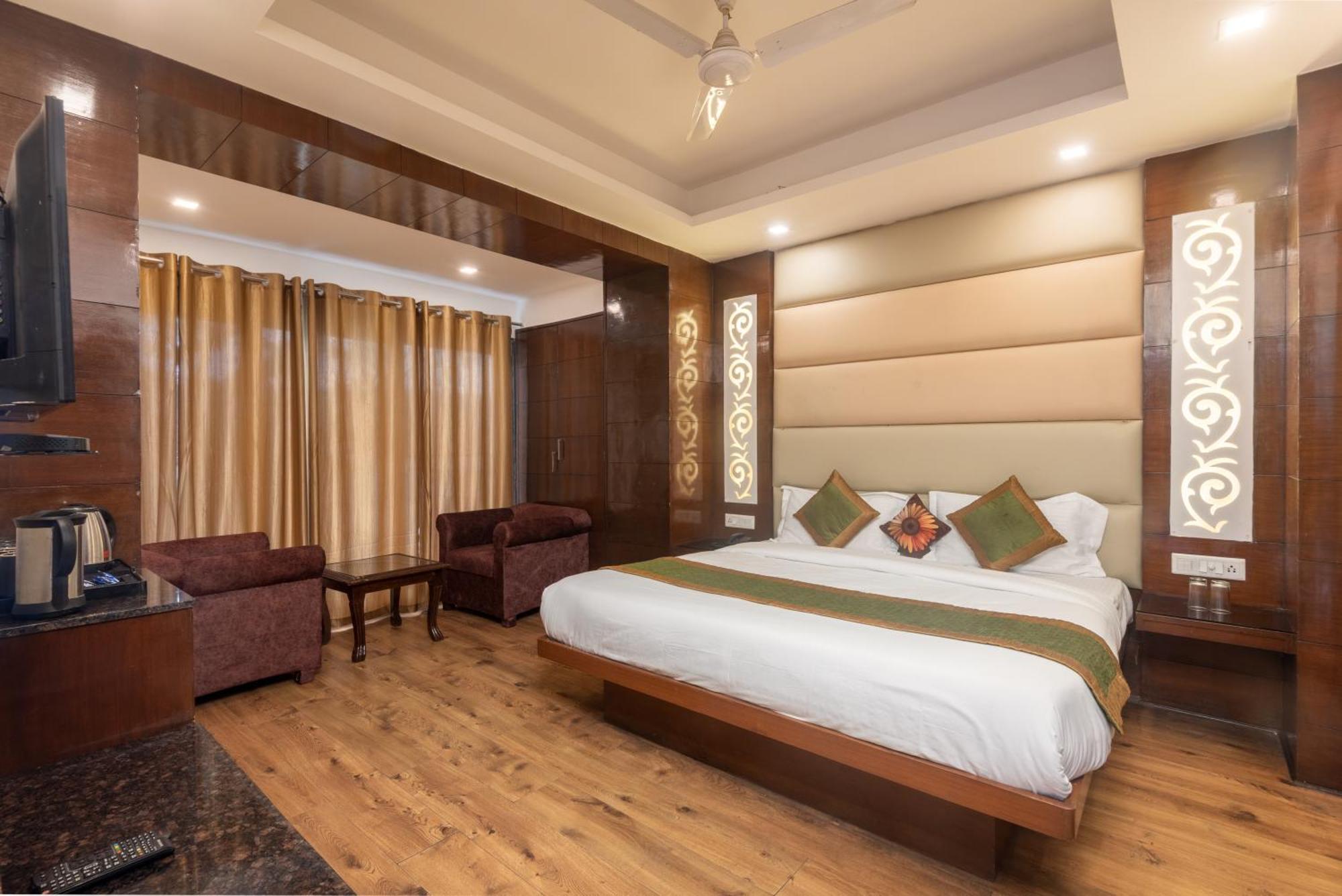 11 Central Hotels Near Christ Church, Mussoorie Worth Booking