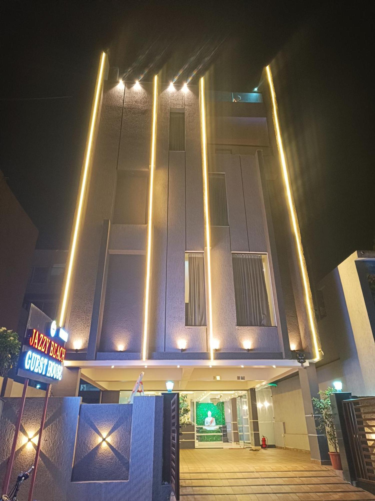 5 Budget Hotels Near Kailasa Giri Worth Booking in Vizag