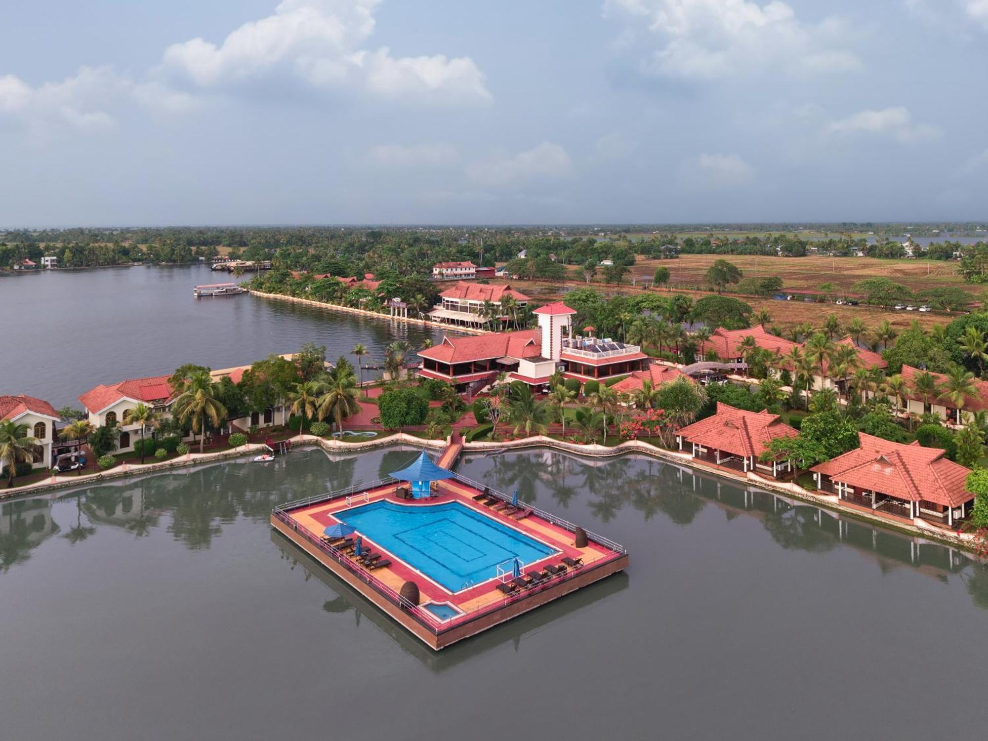Staying Near International Coir Museum: 5 Family Hotels Compared